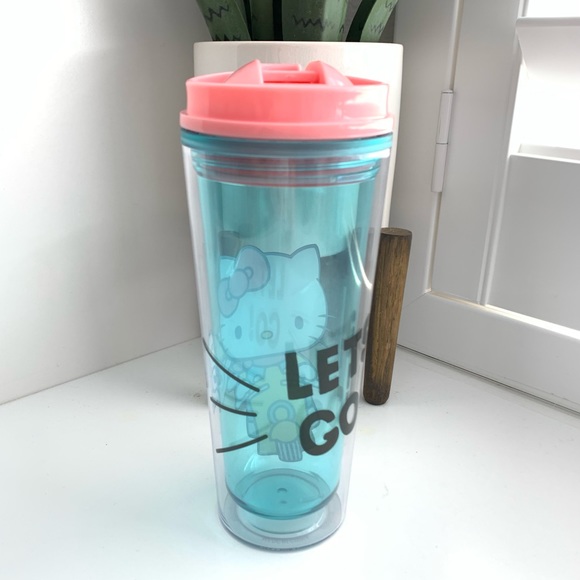 Hello Kitty Water Bottle - 16oz - Picture 2 of 4